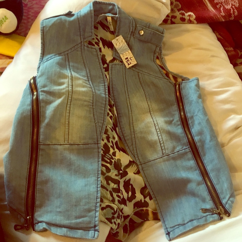 Blue jean vest with sheer animal print