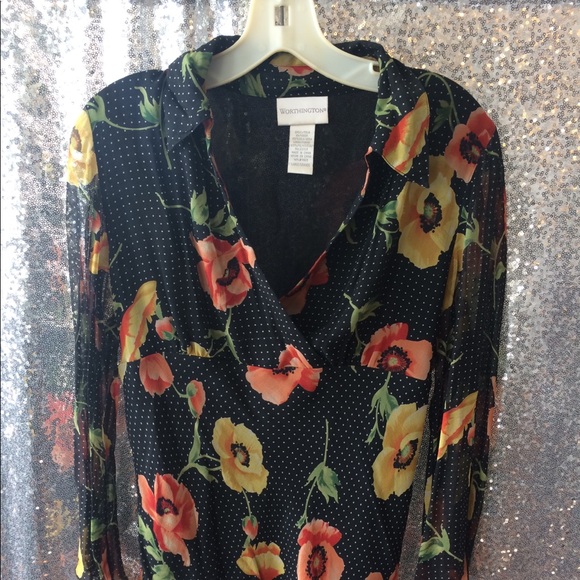Ladies Blouse - Picture 1 of 6
