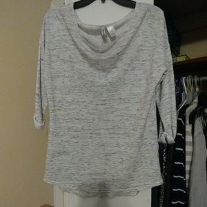 H&M 3/4 Sleeve Sweatshirt