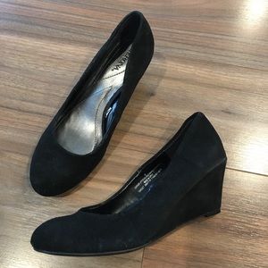 Black Merona Suede Wedges