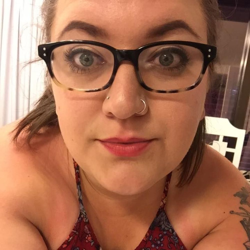 Meet your Posher, Regina