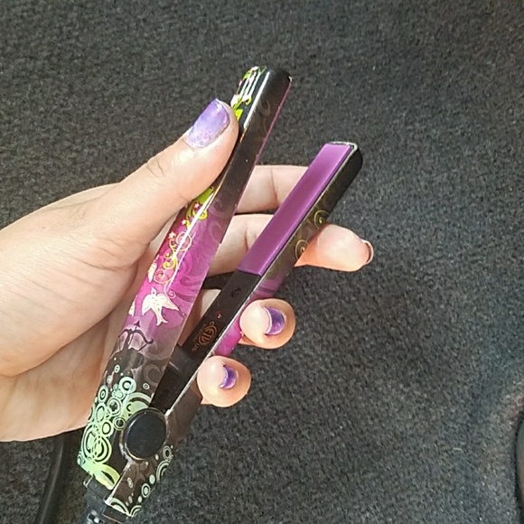 Mini straightener for on the go - Picture 4 of 4