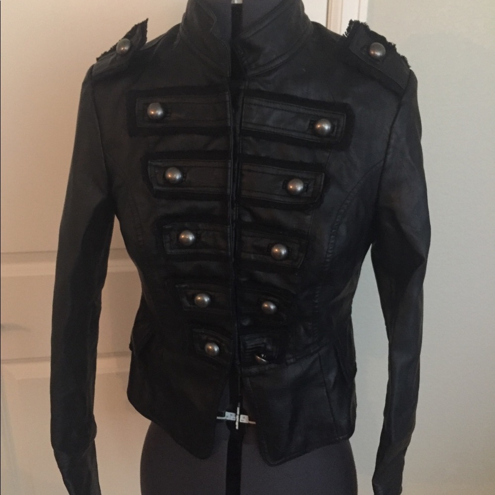 Faux leather jacket.    With many details size sm