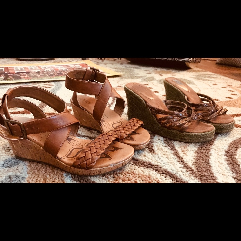 Super Cute Girls Size 4 Tan/Brown Wedges