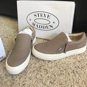 Steve Madden Glaamar Zip Sneaker (brand new!)