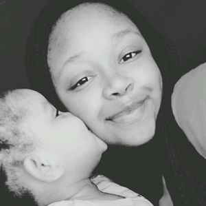 Meet your Posher, Marissa