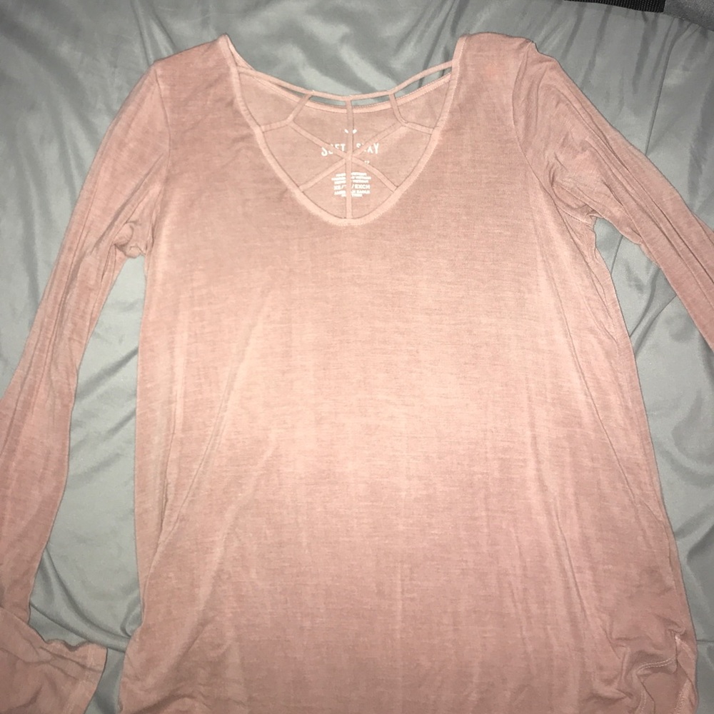 Aeo soft and sexy top w cutout long sleeves