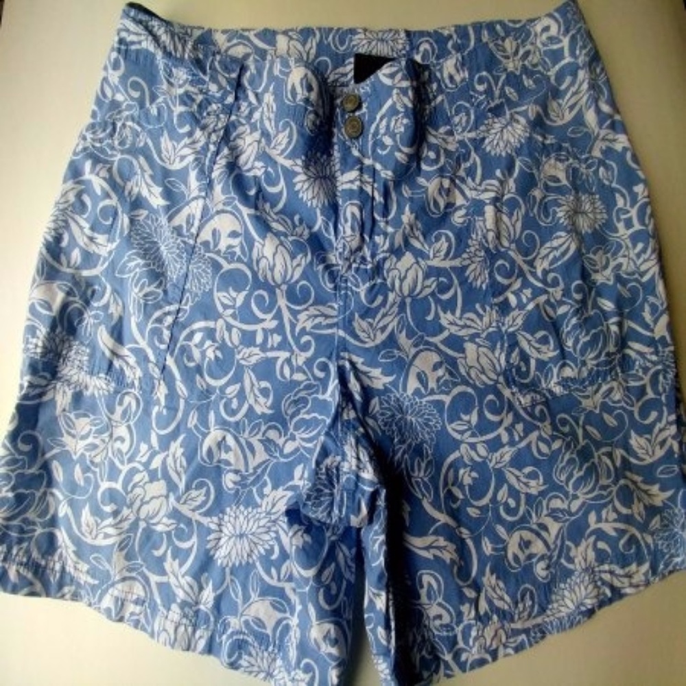Lane Bryant Blue & White Shorts Size 18