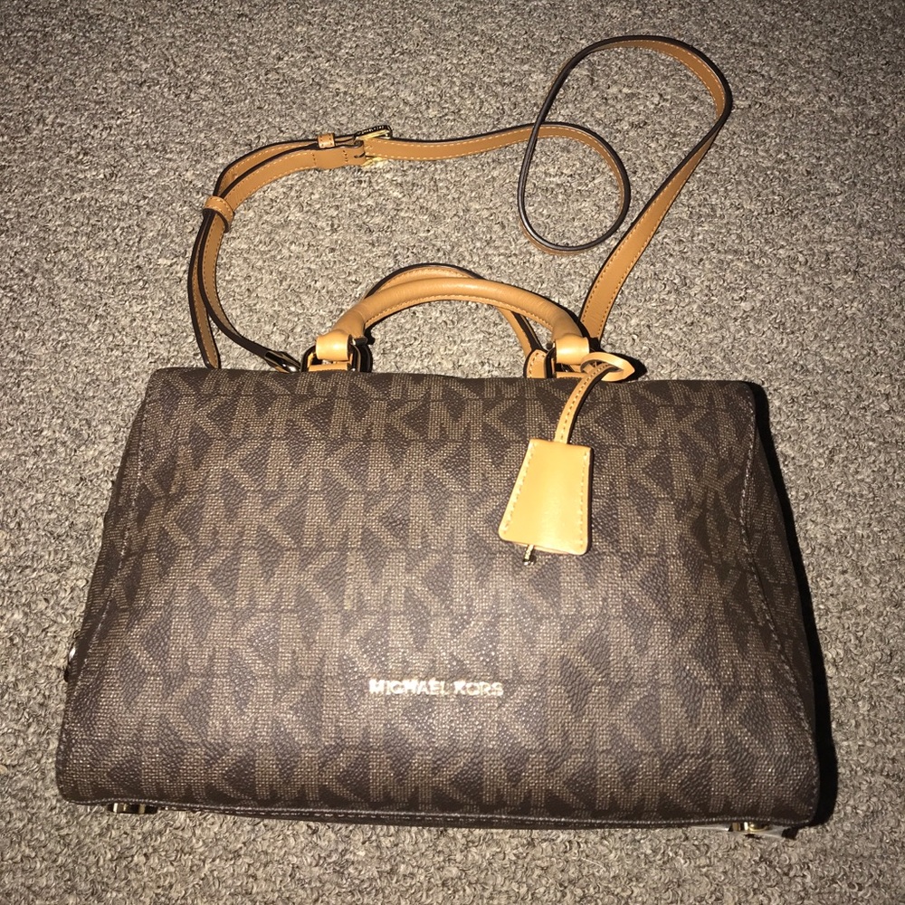 Michael Kors Medium Purse