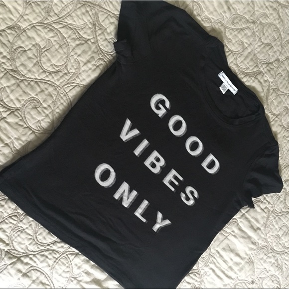 American Eagle Crop Top - Picture 2 of 4