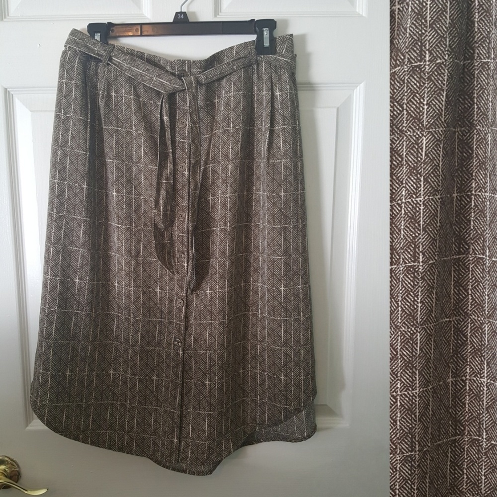 Cato Buttoned Skirt