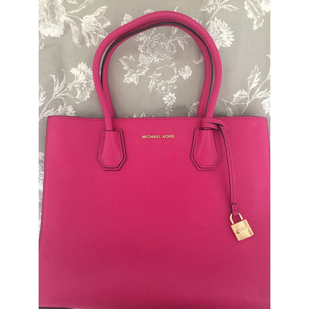 Michael Kors Large Mercer Leather Tote