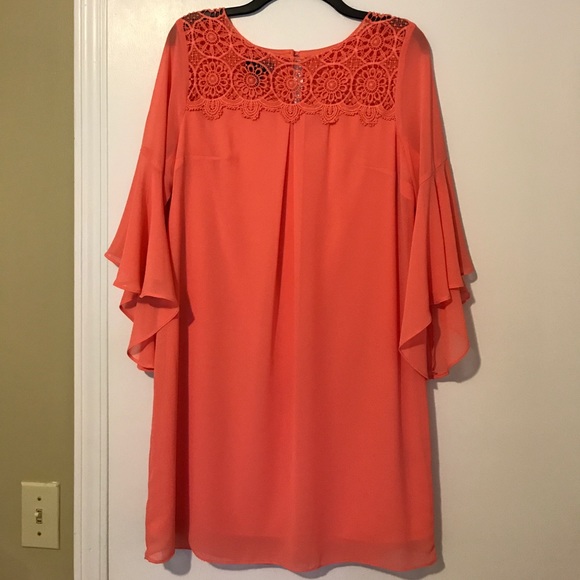 A. Byer Dresses & Skirts - A Byer flowy dress size Large