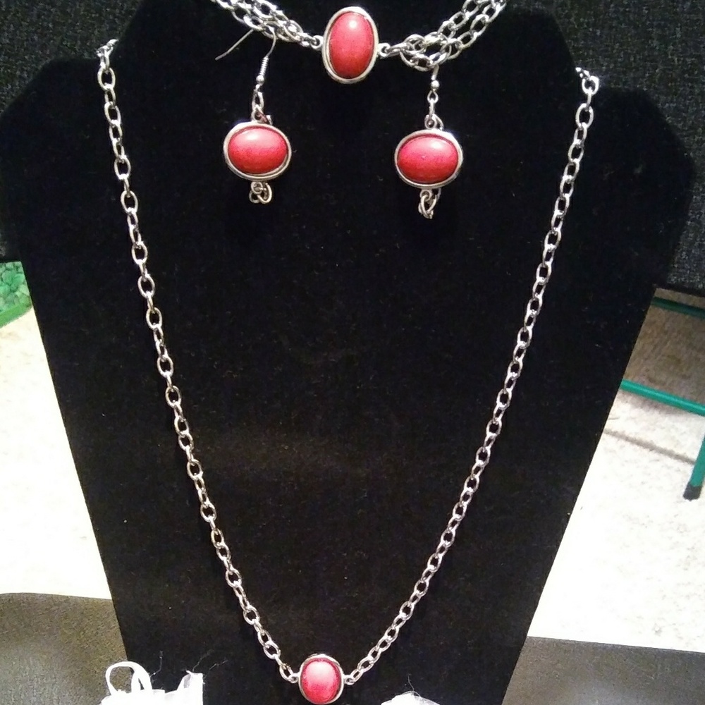 Necklace Set