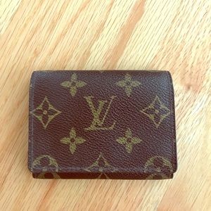 AUTHENTIC Louis Vuitton Card holder