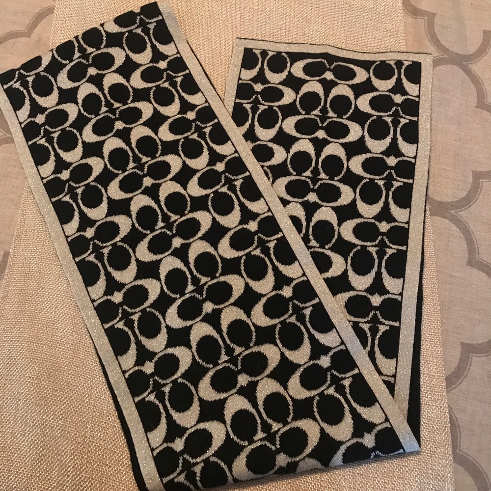 Coach scarf