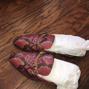 Chic Stella McCartney’s mules shoes