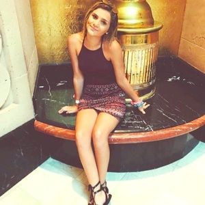 Meet your Posher, Julia