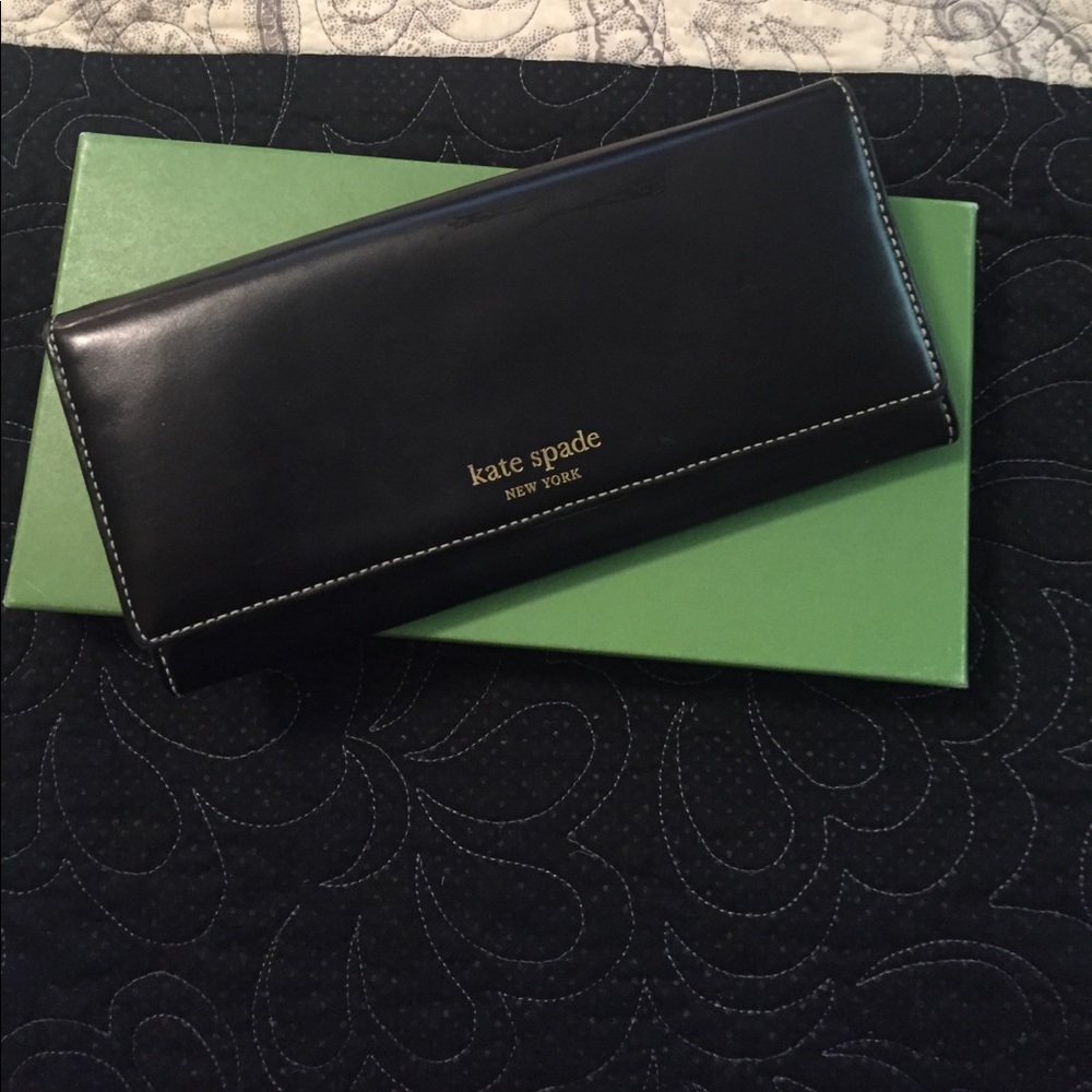 Authentic Kate Spade Remy Wallet