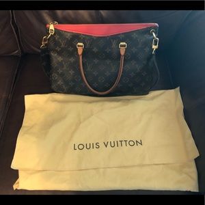 Louis Vuitton Pallas Handbag