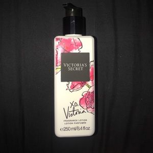 Victoria’s Secret XO, Victoria Lotion