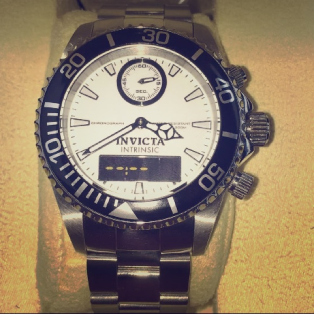 Invicta Watch (Sliver)
