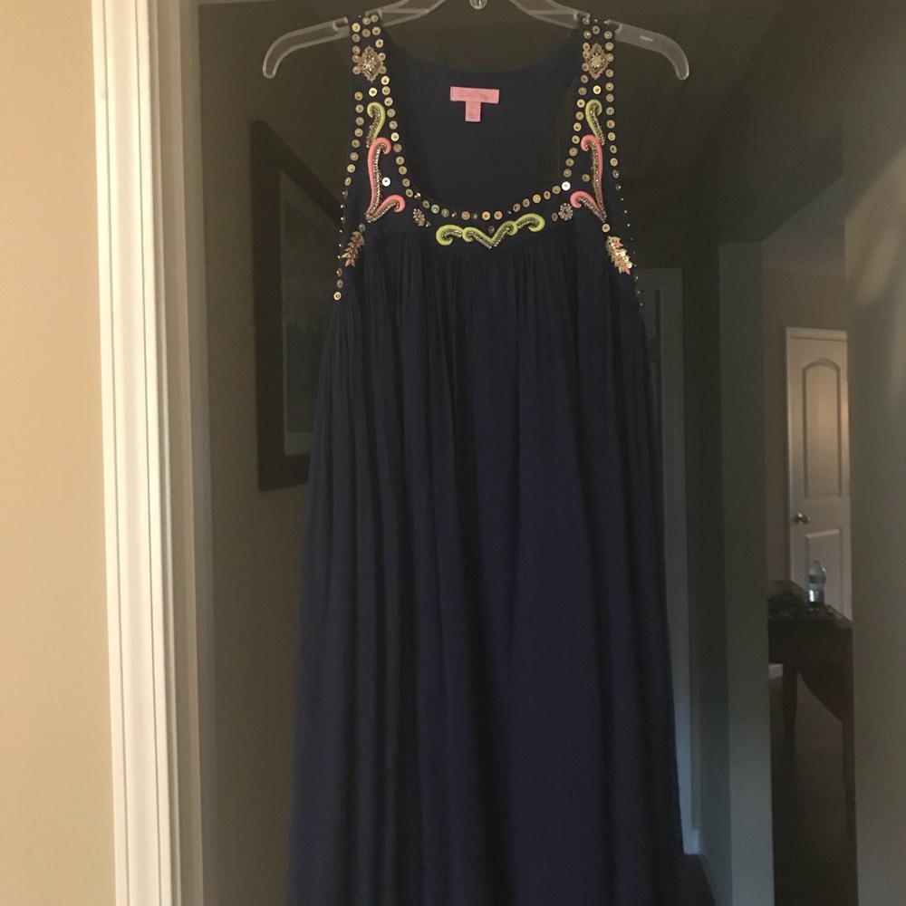Lilly Pulitzer dress like new. Only worn once.