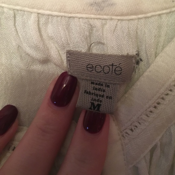 Cold shoulder top - Picture 2 of 3