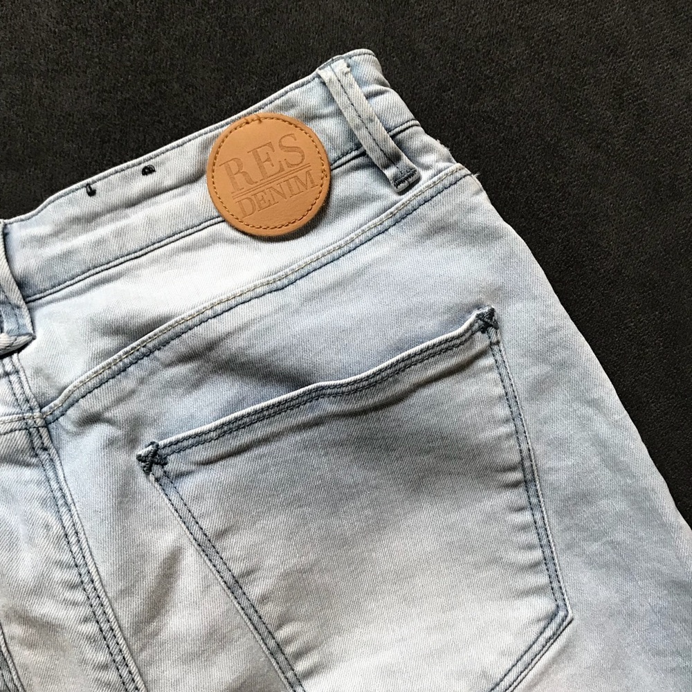 Jeans. Res Denim