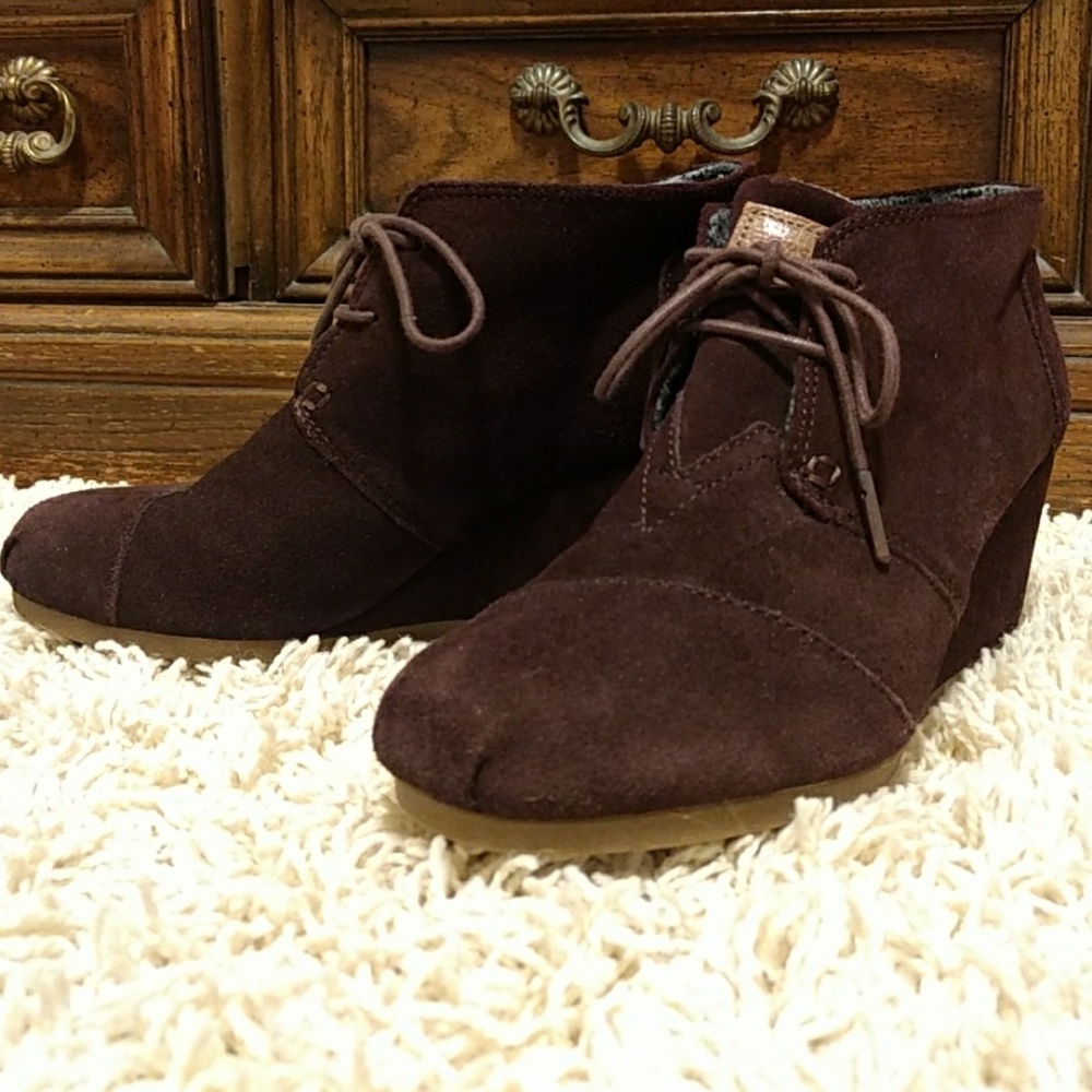 Toms Suede Wedges
