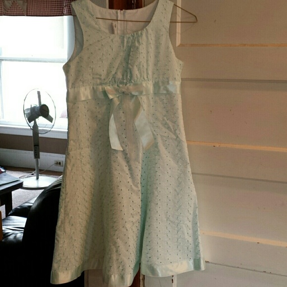 Girls Formal dress - Picture 1 of 4