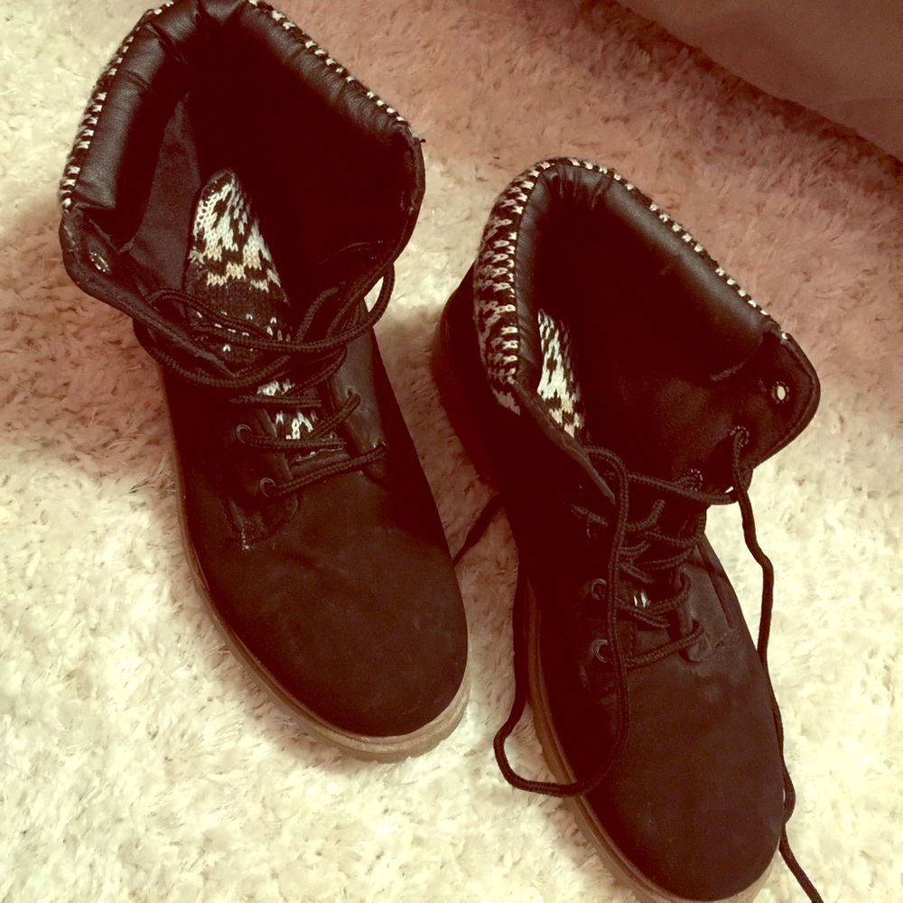 Women's combat boots