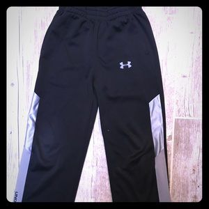 Boys Under Armour Size 7 Black Pants