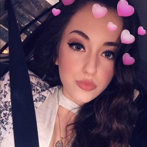 Meet your Posher, Lexi