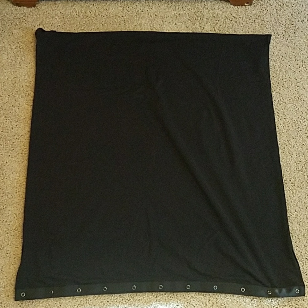 Solid black Lululemon Vinyasa Scarf EUC
