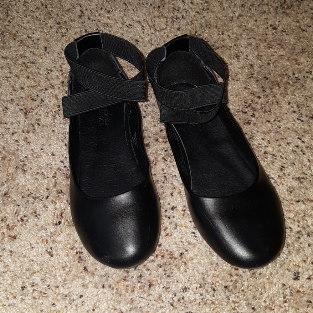 Girls Kenneth Cole Ballet flats