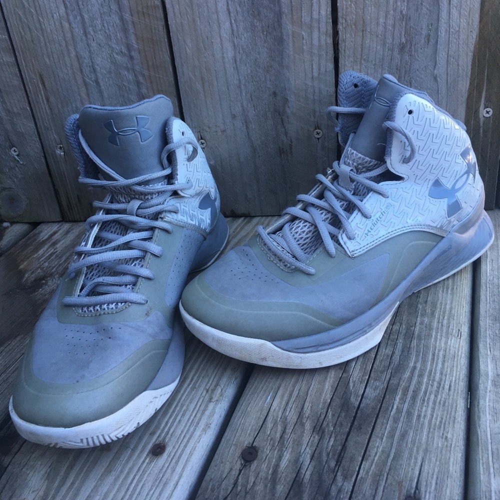Underarmour gray and white basketball shoes