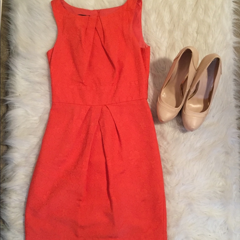 Peach colored dress 🍑