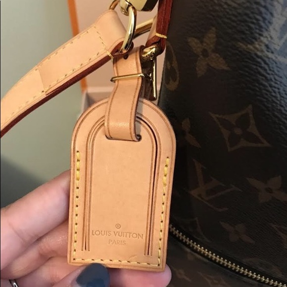 Louis Vuitton Melie Crossbody Hobo - Picture 8 of 8