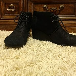 Toms Black Shimmery Suede Wedges