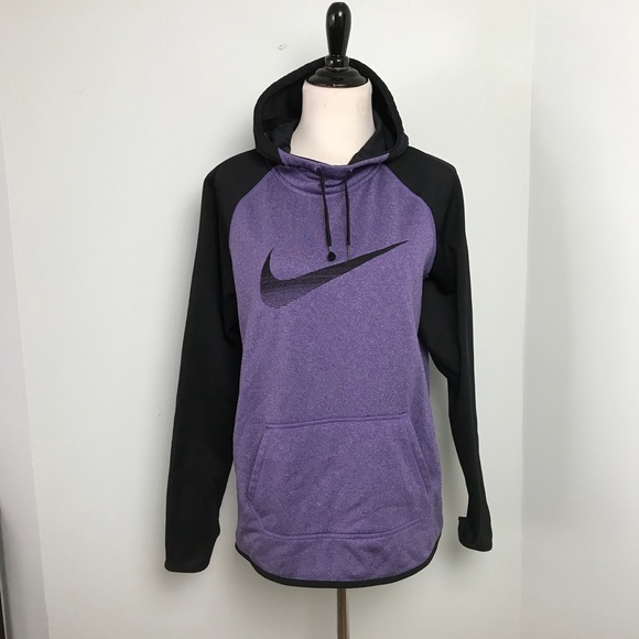 Nike Tops - Nike Therma-Fit Hoodie.