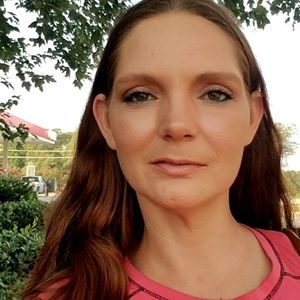 Meet your Posher, Alicia