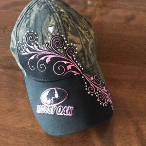 Mossy oak hat