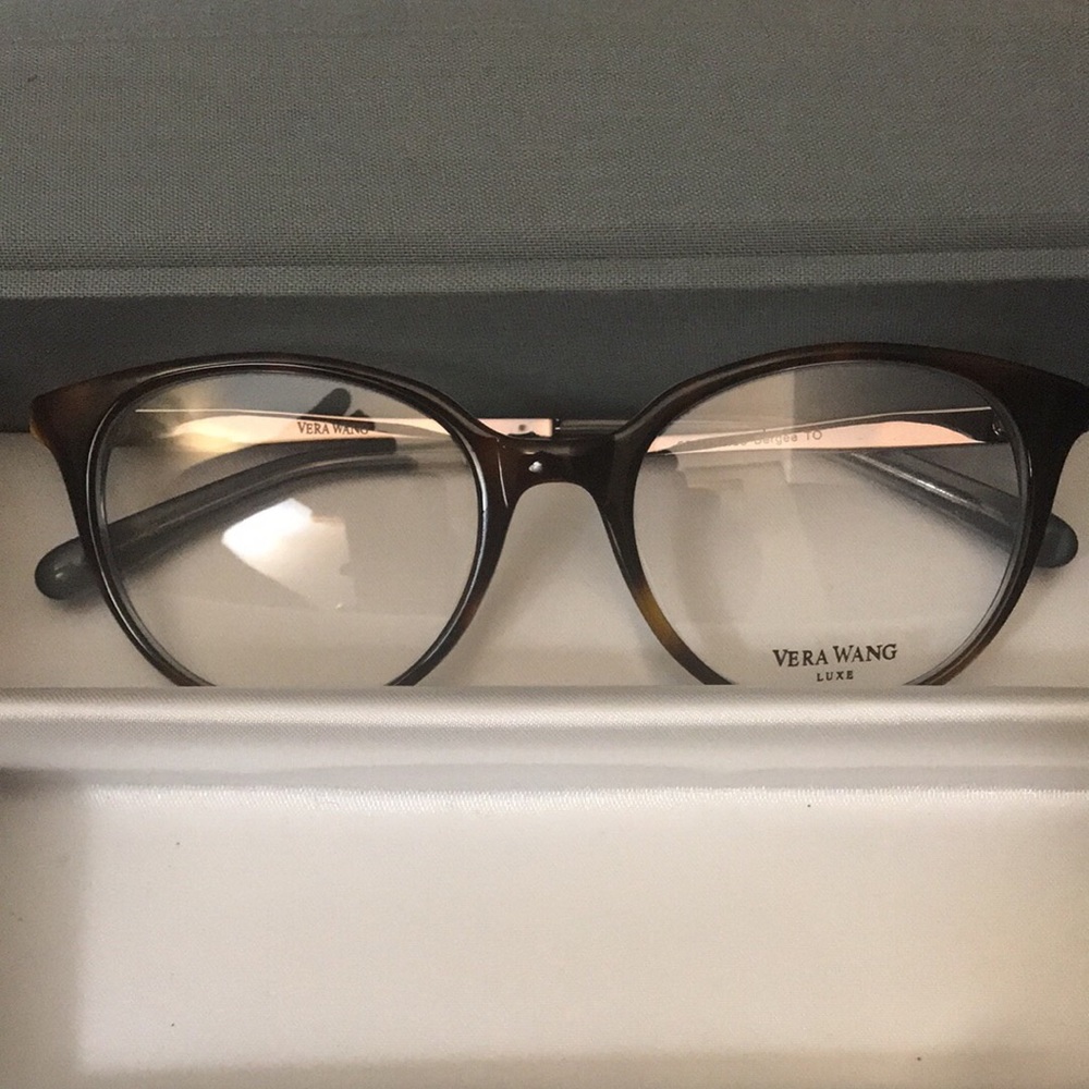 Vera wang frames