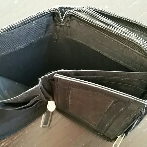 Black Wallet - Picture 3 of 5