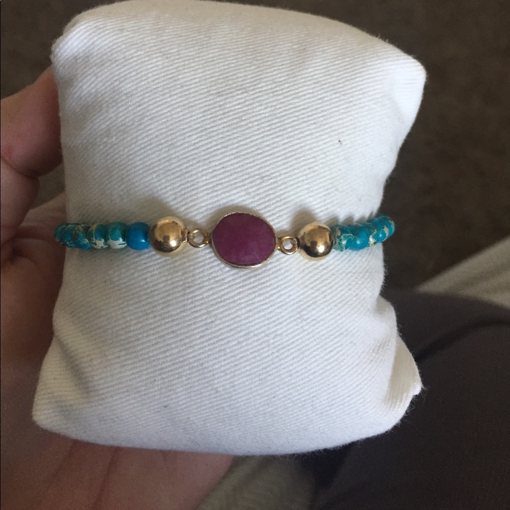 Turquoise bracelet with Fuchsia Stone