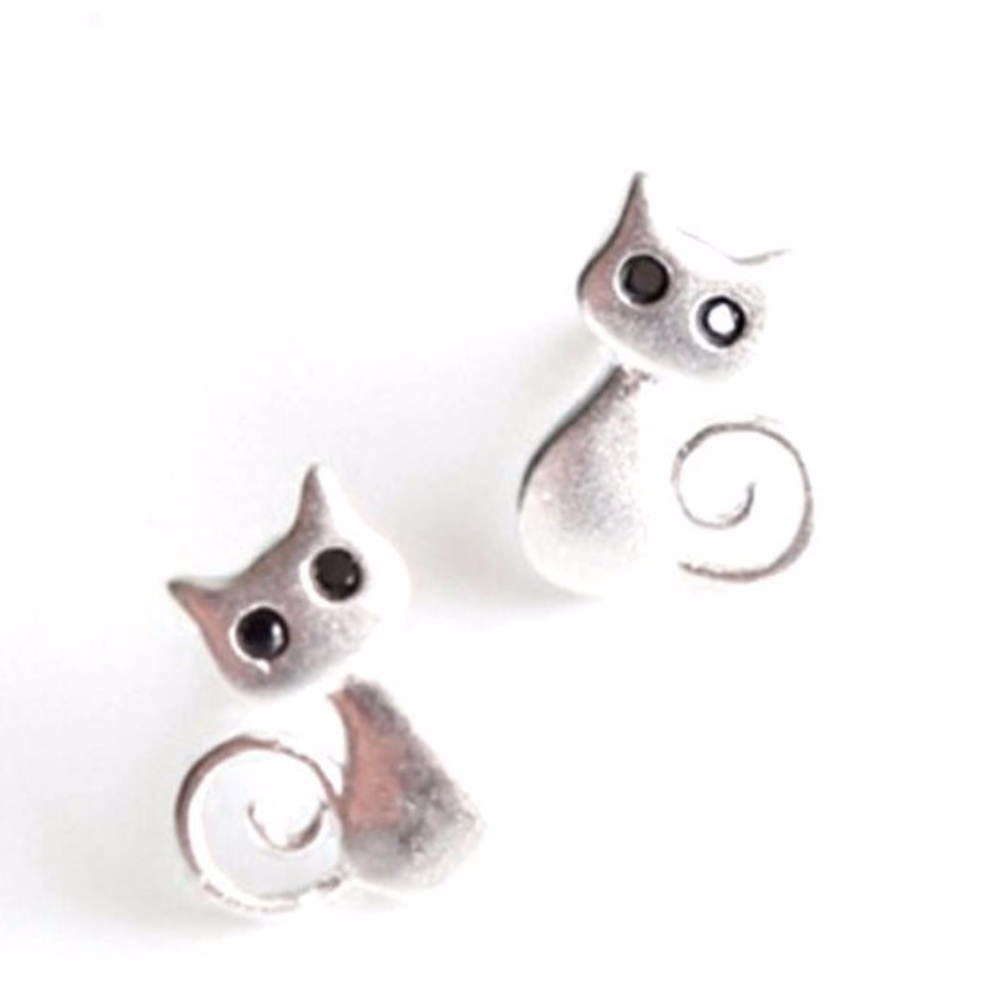 Silver Black Eye Cat Stud Earrings