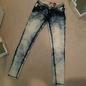 Acid wash skinny jeans