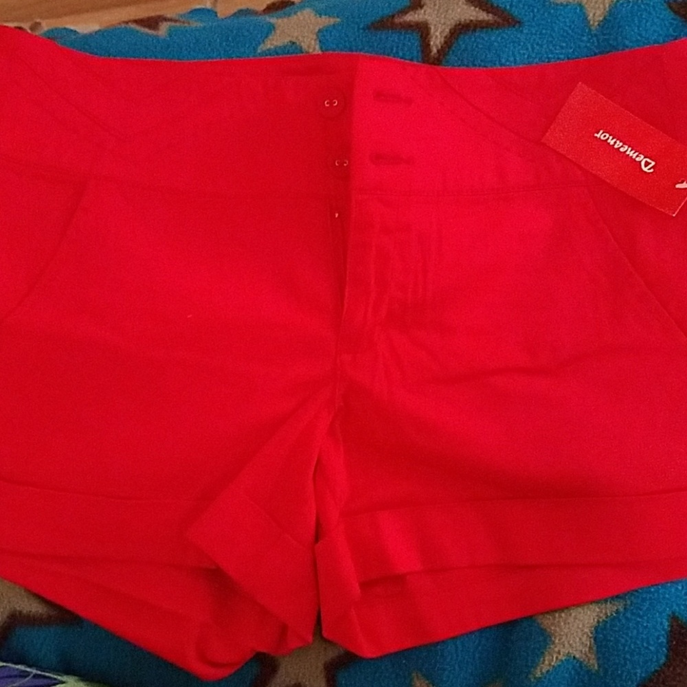 SOLD Red shorts