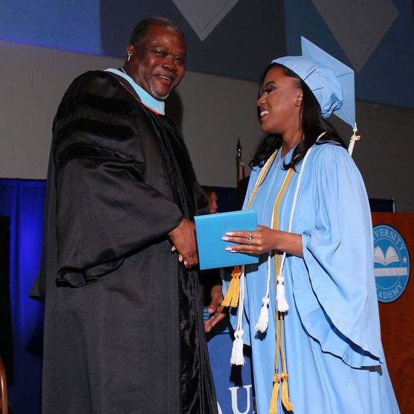 Meet your Posher, Jovanni - Picture 1 of 1